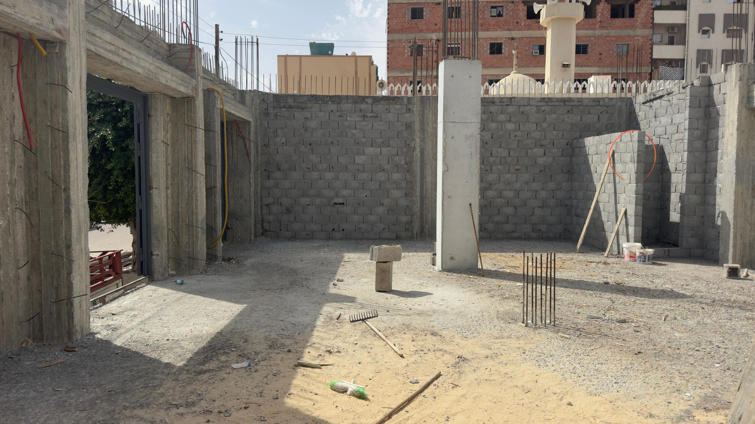 مشروع مبنى تجاري خاص