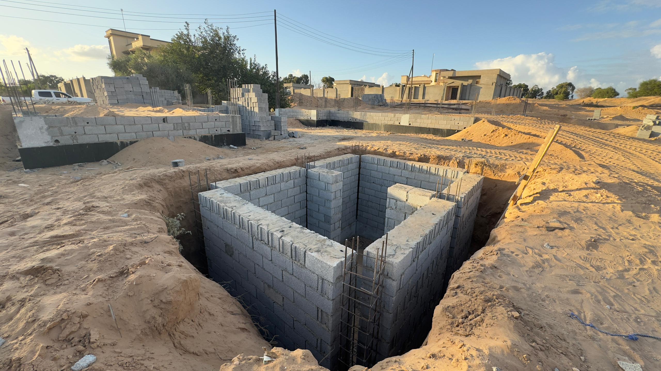 مشروع خزانات مياة و صرف صحي