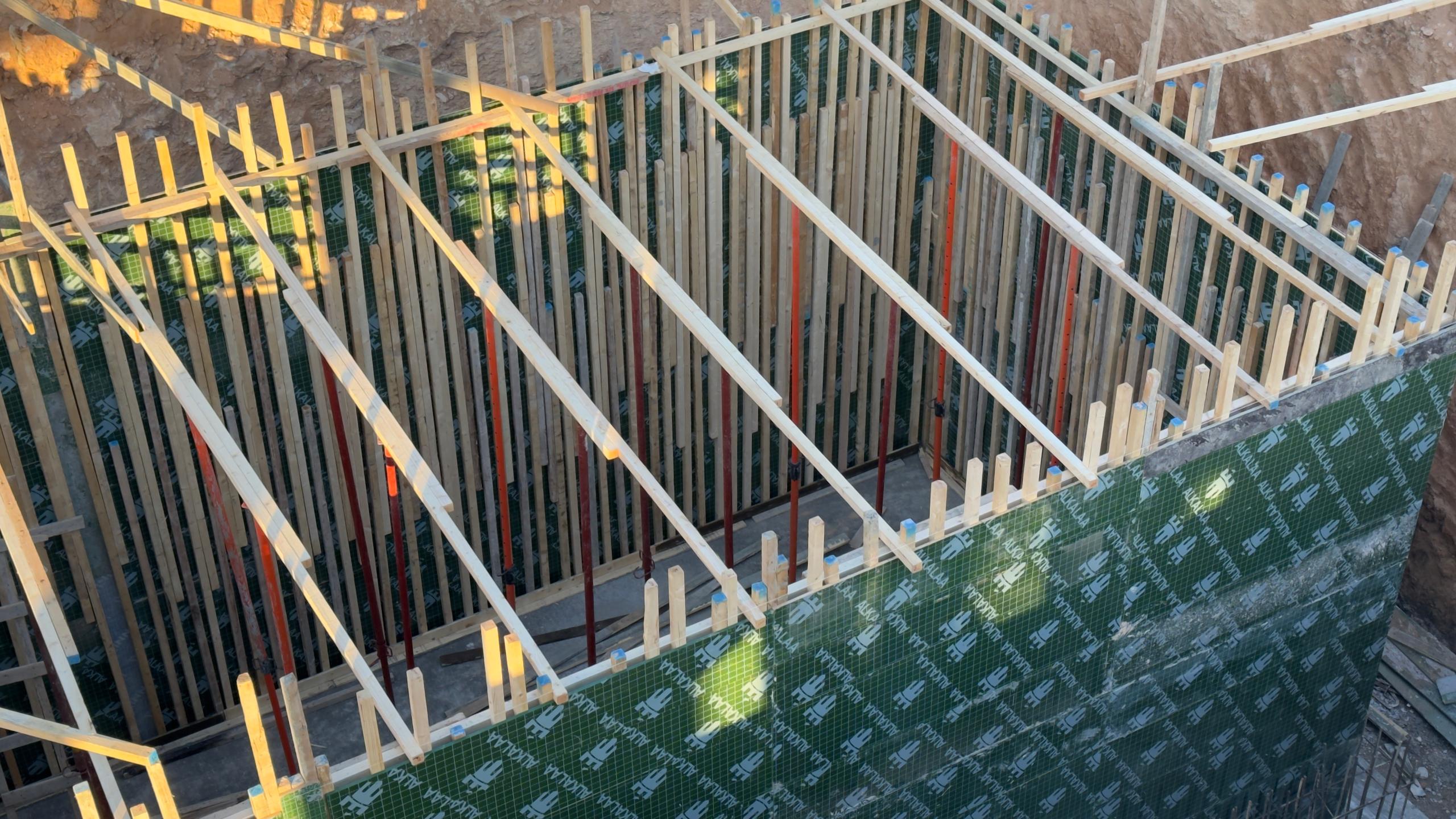 مشروع خزانات مياة و صرف صحي