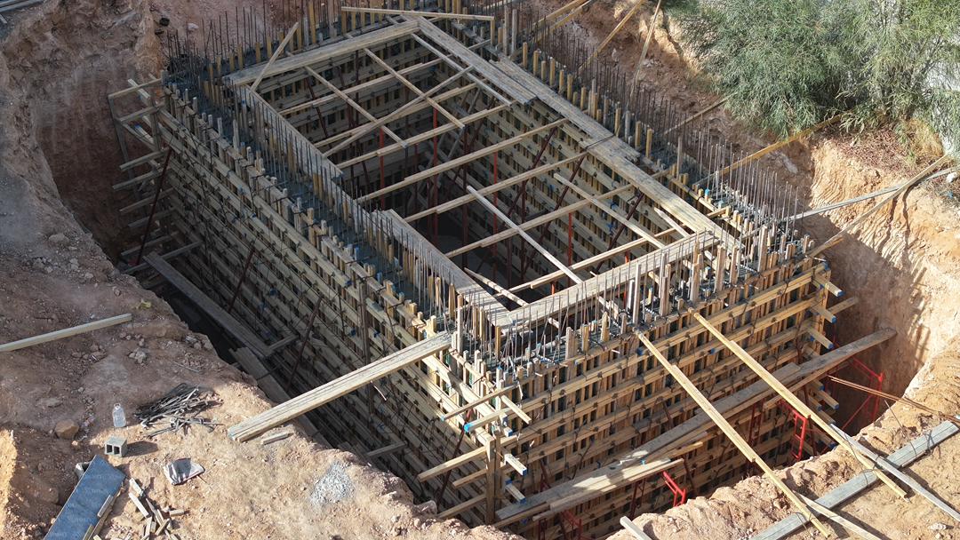 مشروع خزانات مياة و صرف صحي