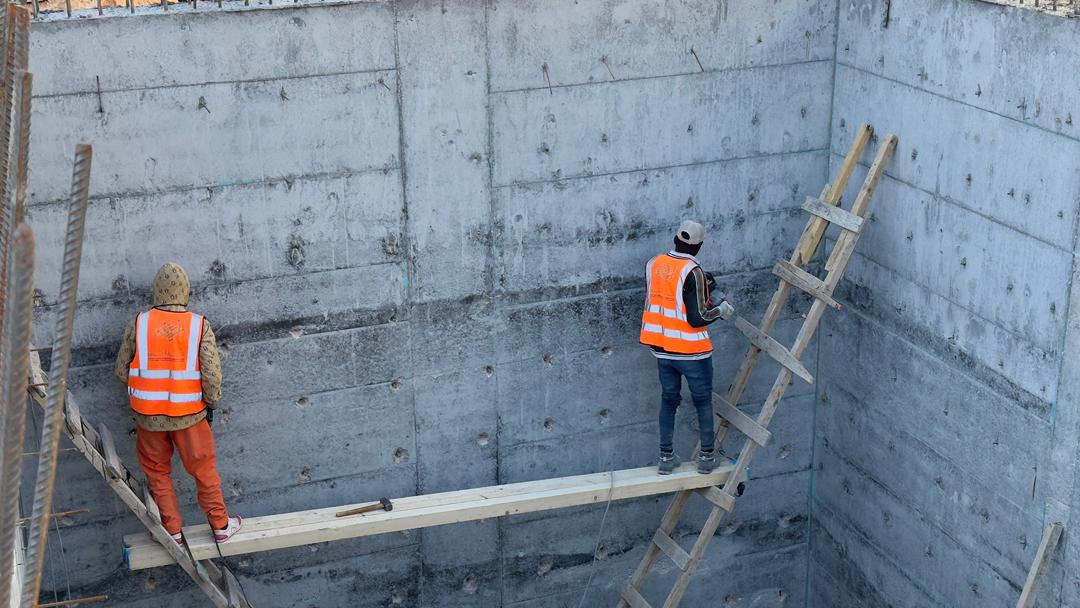 مشروع خزانات مياة و صرف صحي